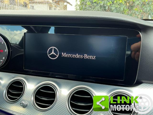 MERCEDES-BENZ E 200 usata, con Leve al volante