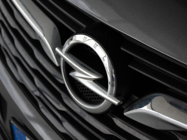 OPEL Crossland X usata, con Start/Stop Automatico