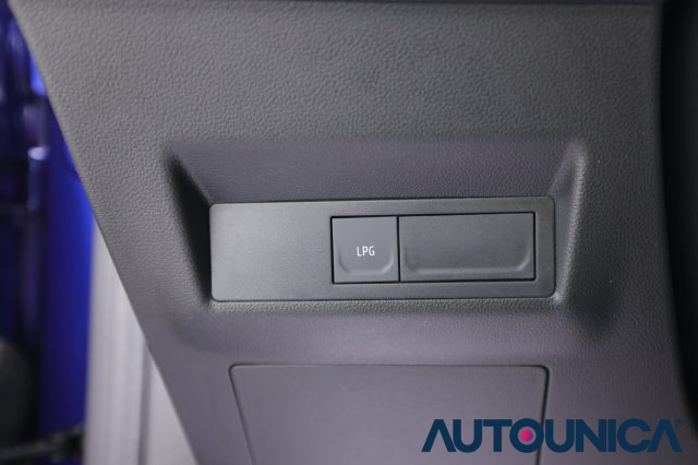 RENAULT Captur usata, con Volante multifunzione