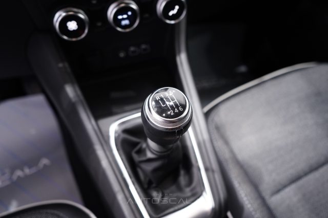 RENAULT Captur usata, con USB
