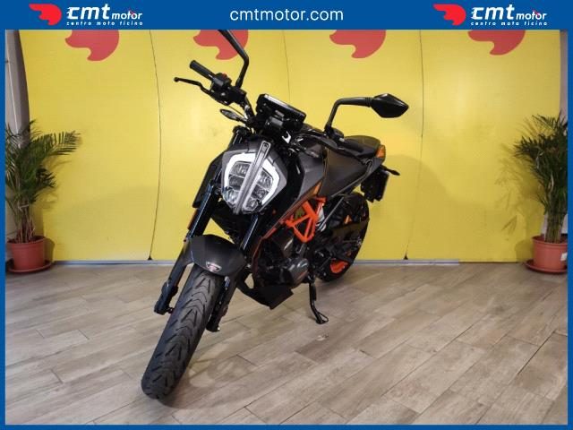 KTM 125 Duke usata 1