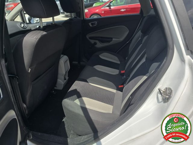FORD Fiesta usata, con ESP
