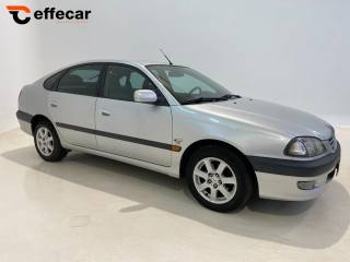 TOYOTA Avensis usata, con Airbag Passeggero