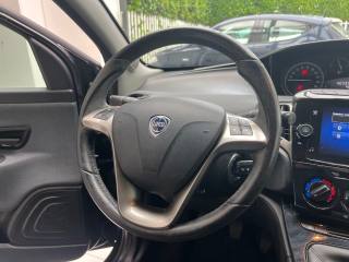 LANCIA Ypsilon usata, con Servosterzo