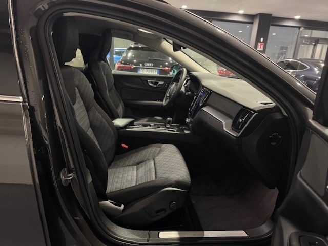 VOLVO V60 usata, con Sistema di navigazione