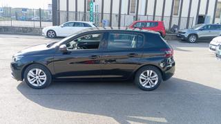 PEUGEOT 308 usata, con Sedile posteriore sdoppiato
