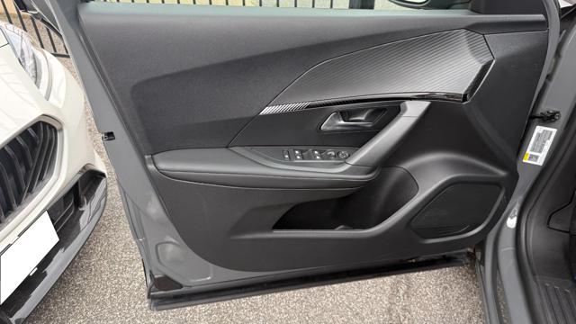 PEUGEOT 2008 usata, con Volante in pelle