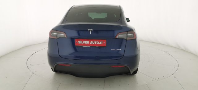 TESLA Model Y usata, con Specchietti laterali elettrici