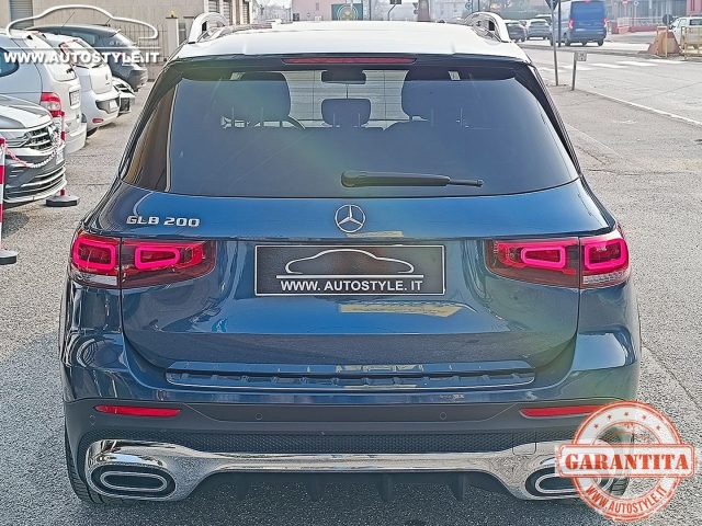 MERCEDES-BENZ GLB 200 usata, con Vivavoce