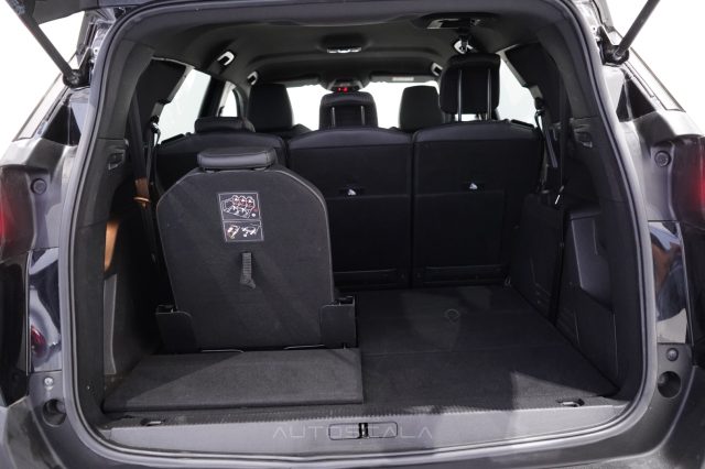 PEUGEOT 5008 usata, con Android Auto