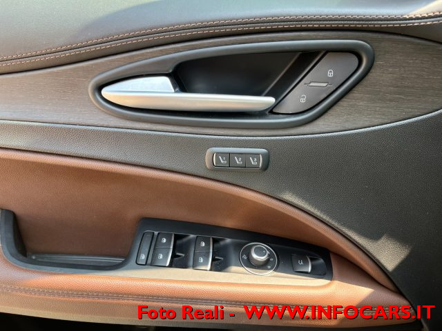 ALFA ROMEO Stelvio usata, con Leve al volante