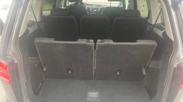VOLKSWAGEN Touran usata, con Chiusura centralizzata