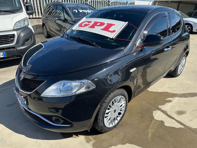 LANCIA Ypsilon usata, con ABS