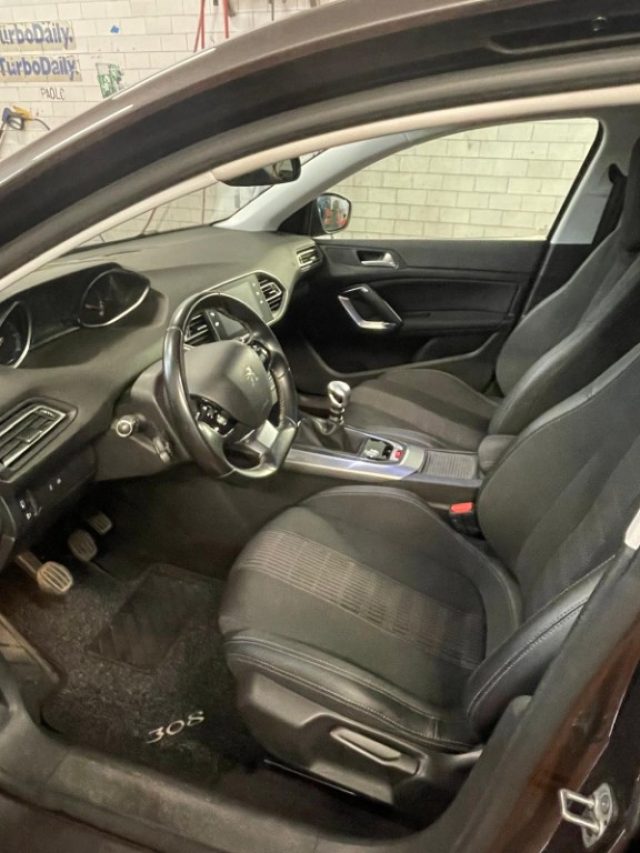 PEUGEOT 308 usata, con Cerchi in lega