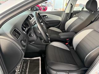 VOLKSWAGEN Polo usata, con Autoradio