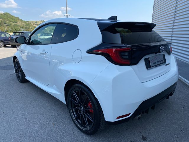 TOYOTA Yaris usata, con Boardcomputer
