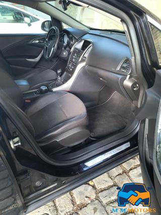 OPEL Astra usata, con Volante in pelle