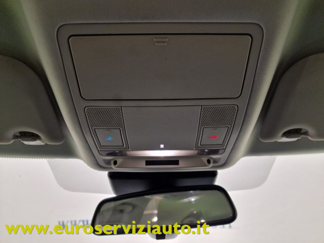 JAGUAR F-Pace usata, con Isofix