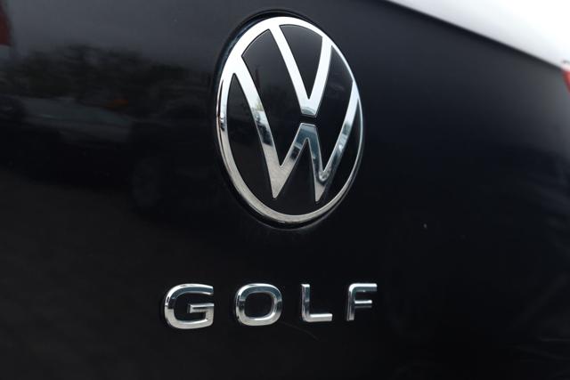 VOLKSWAGEN Golf usata, con Isofix
