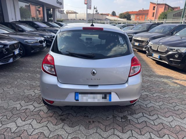 RENAULT Clio usata, con Alzacristalli elettrici