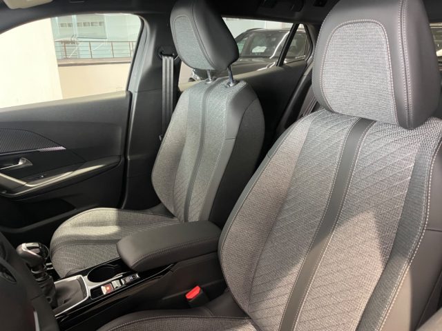 PEUGEOT 2008 usata, con USB