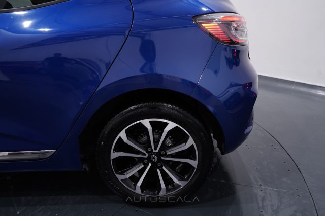 RENAULT Clio usata, con Bluetooth