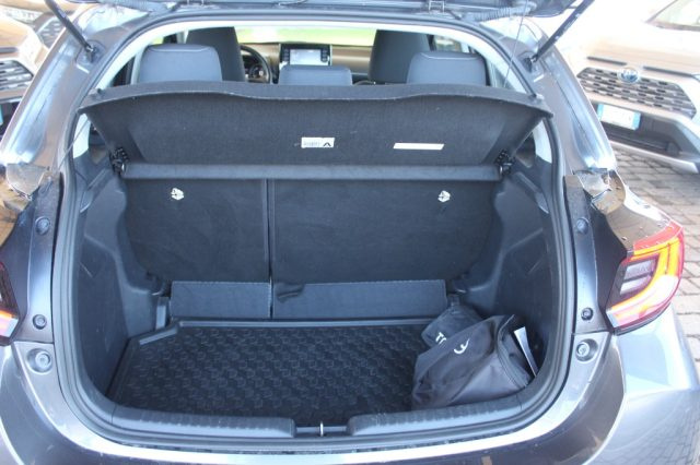 TOYOTA Yaris usata, con Servosterzo