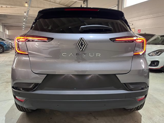 RENAULT Captur usata, con Autoradio