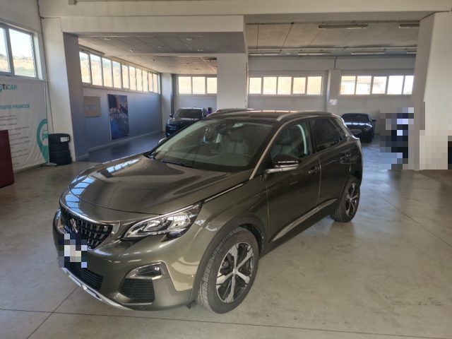 PEUGEOT 3008 usata, con Airbag