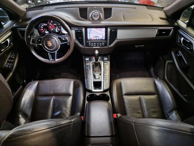 PORSCHE Macan usata, con USB