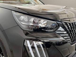 PEUGEOT 2008 usata, con Autoradio digitale