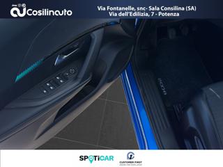 PEUGEOT 2008 usata, con Sistema di navigazione