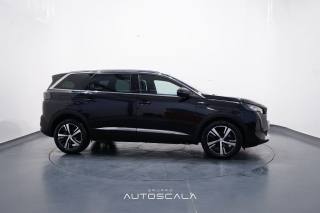 PEUGEOT 5008 usata, con Cerchi in lega