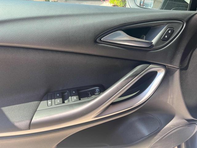OPEL Astra usata, con Chiusura centralizzata