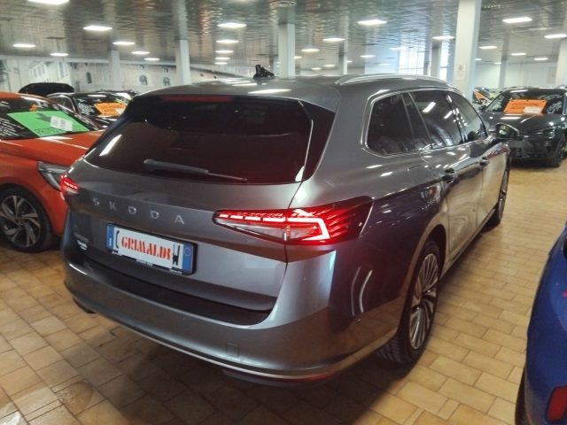 SKODA Superb usata, con Autoradio