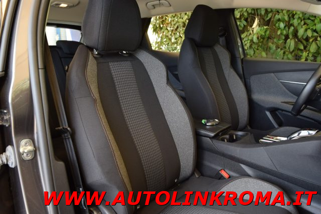 PEUGEOT 3008 usata, con Autoradio digitale