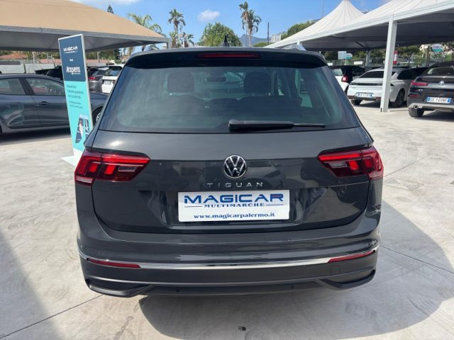 VOLKSWAGEN Tiguan usata, con Boardcomputer