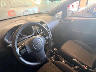 OPEL Corsa usata, con Airbag laterali