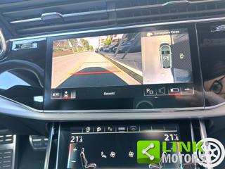 AUDI Q8 usata, con Volante in pelle