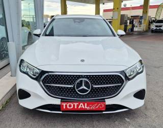 MERCEDES-BENZ E 220 usata, con Chiusura centralizzata