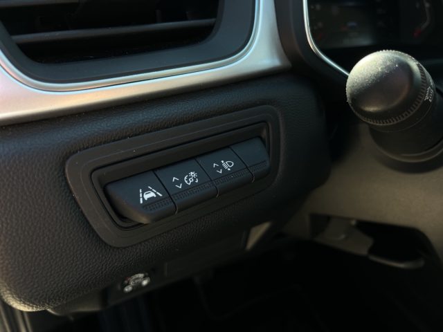 RENAULT Captur usata, con Bracciolo