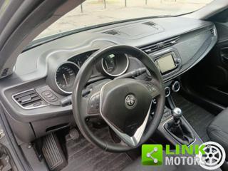 ALFA ROMEO Giulietta usata, con Autoradio