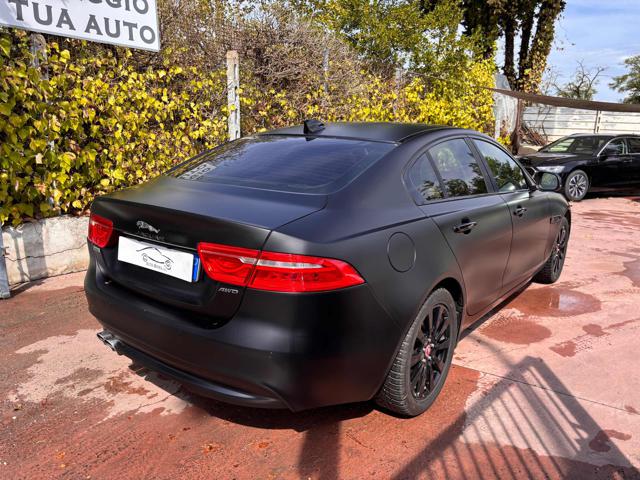 JAGUAR XE usata, con Boardcomputer