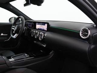 MERCEDES-BENZ A 180 usata, con Sedili riscaldati