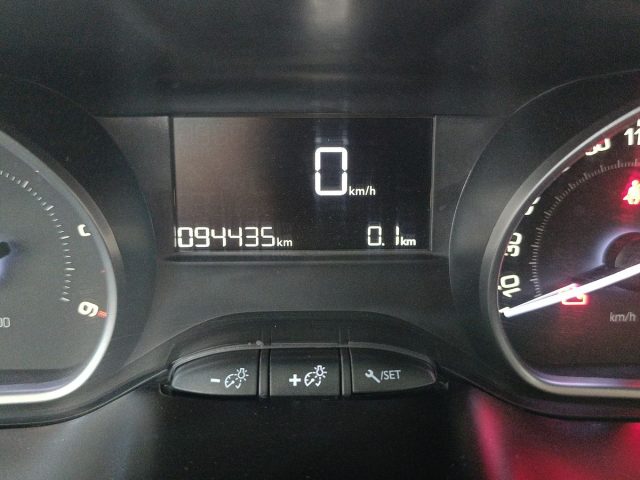 PEUGEOT 208 usata, con Servosterzo