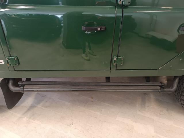 LAND ROVER Defender usata, con Sedile posteriore sdoppiato
