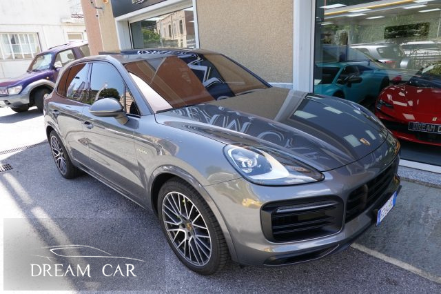 PORSCHE Cayenne usata, con Autoradio