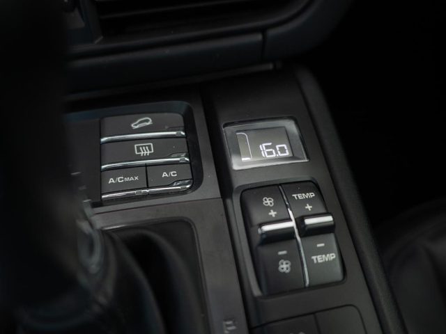 PORSCHE Macan usata, con Sistema di navigazione