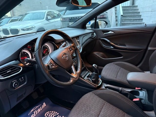 OPEL Astra usata, con Servosterzo