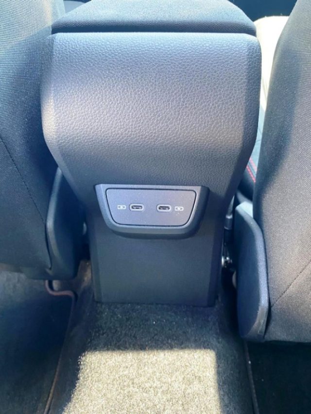 VOLKSWAGEN Polo usata, con Fari LED